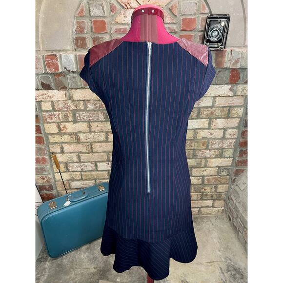 Dress bodycon knit striped navy red leather shoulders - Picture 4 of 8